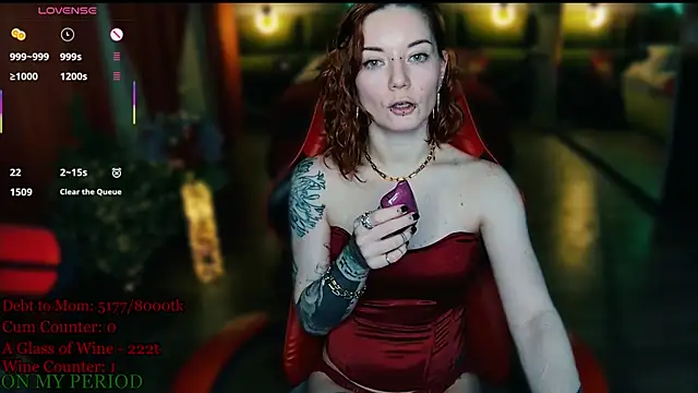 Snapshot of MaxPhoenixx chatting on April 14, 2026, 9:10 pm MaxPhoenixx online show from April 14, 2026, 9:10 pm