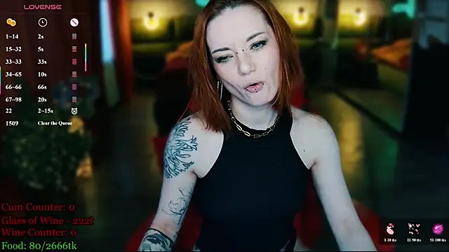MaxPhoenixx online show from July 19, 2026, 6:11 pm