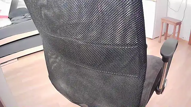 Snapshot of lumpi99 chatting on January 10, 2026, 7:04 pm lumpi99 online show from January 10, 2026, 7:04 pm