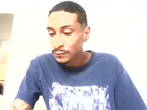 Snapshot of mellow_smoke chatting on May 5, 2026, 4:15 pm mellow smoke online show from May 5, 2026, 4:15 pm