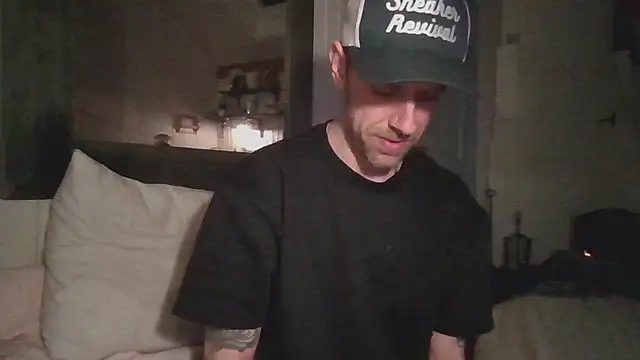 Snapshot of Stock-Holmes chatting on April 9, 2026, 9:53 pm Stock-Holmes online show from April 9, 2026, 9:53 pm