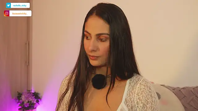 Snapshot of vicky_rachell chatting on November 10, 2025, 1:43 pm vicky rachell online show from November 10, 2025, 1:43 pm