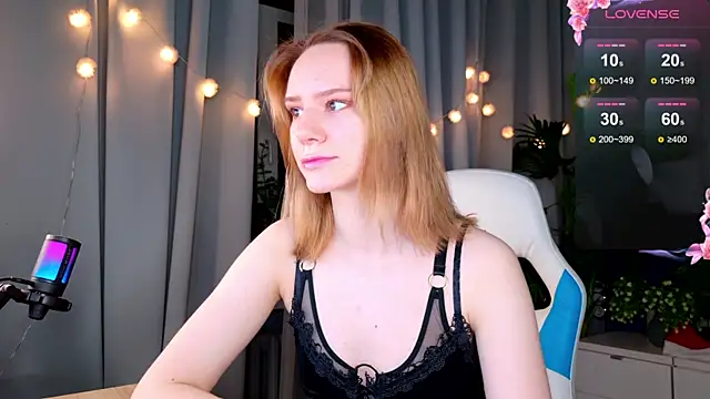 Snapshot of Ramona___ chatting on December 24, 2024, 5:38 am Ramona online show from December 24, 2024, 5:38 am