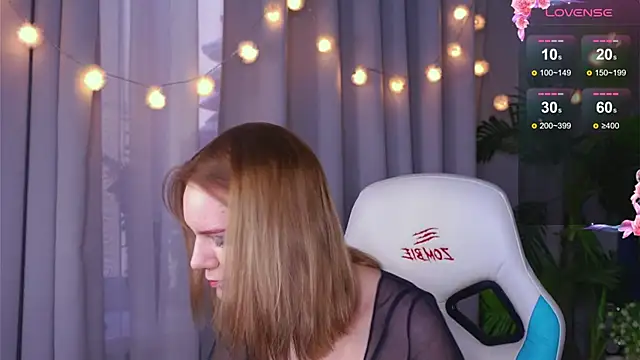 Snapshot of Ramona___ chatting on December 27, 2024, 9:28 am Ramona online show from December 27, 2024, 9:28 am