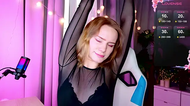 Snapshot of Ramona___ chatting on January 2, 2025, 9:22 am Ramona online show from January 2, 2025, 9:22 am