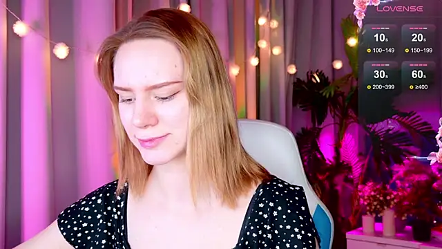 Snapshot of Ramona___ chatting on January 3, 2025, 5:39 am Ramona online show from January 3, 2025, 5:39 am