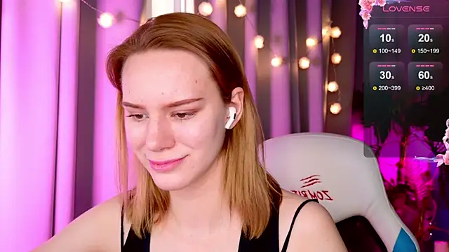 Snapshot of Ramona___ chatting on January 15, 2025, 8:30 am Ramona online show from January 15, 2025, 8:30 am