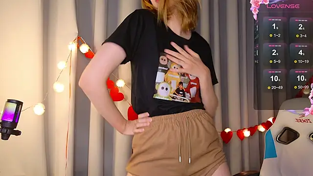 Snapshot of Ramona___ chatting on February 8, 2025, 9:46 am Ramona online show from February 8, 2025, 9:46 am