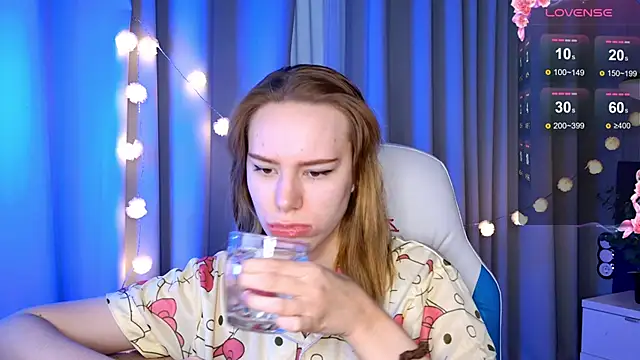 Snapshot of Ramona___ chatting on February 11, 2025, 6:08 am Ramona online show from February 11, 2025, 6:08 am