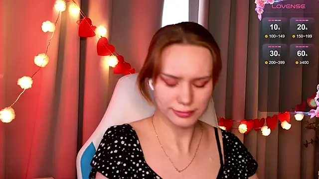 Snapshot of Ramona___ chatting on February 14, 2025, 9:34 am Ramona online show from February 14, 2025, 9:34 am