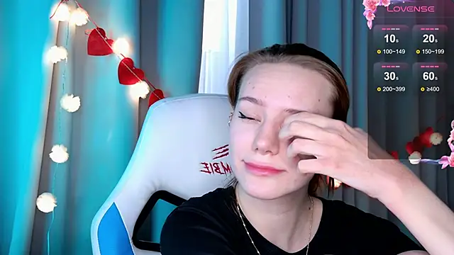 Snapshot of Ramona___ chatting on February 17, 2025, 12:38 pm Ramona online show from February 17, 2025, 12:38 pm