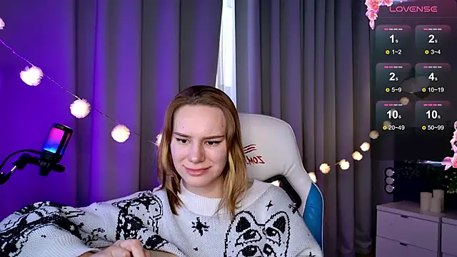 Snapshot of Ramona___ chatting on March 2, 2025, 11:50 am Ramona online show from March 2, 2025, 11:50 am