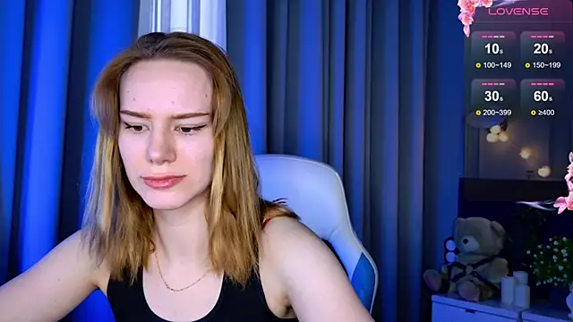 Snapshot of Ramona___ chatting on March 6, 2025, 6:19 am Ramona online show from March 6, 2025, 6:19 am