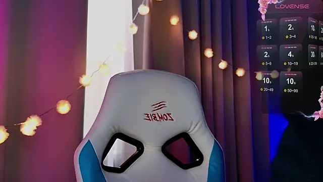 Snapshot of Ramona___ chatting on March 21, 2025, 9:45 am Ramona online show from March 21, 2025, 9:45 am