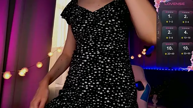 Snapshot of Ramona___ chatting on March 22, 2025, 9:45 am Ramona online show from March 22, 2025, 9:45 am