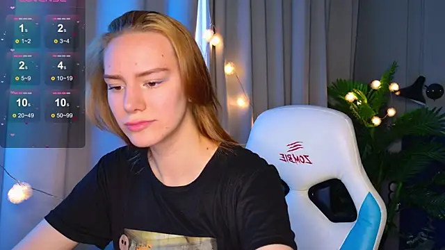 Snapshot of Ramona___ chatting on October 3, 2025, 6:10 am Ramona online show from October 3, 2025, 6:10 am