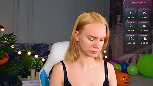 Snapshot of Ramona___ chatting on October 24, 2025, 6:10 am Ramona online show from October 24, 2025, 6:10 am