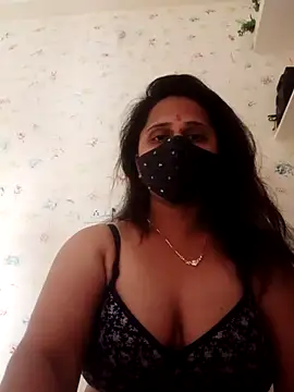 Snapshot of Indiantina chatting on December 24, 2024, 8:33 am Indiantina online show from December 24, 2024, 8:33 am