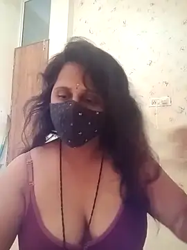 Snapshot of Indiantina chatting on October 16, 2025, 8:37 am Indiantina online show from October 16, 2025, 8:37 am