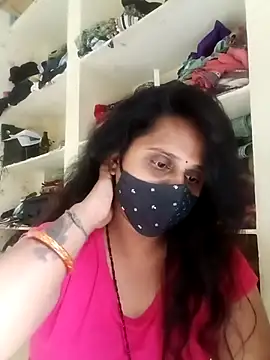 Snapshot of Indiantina chatting on November 20, 2025, 10:37 am Indiantina online show from November 20, 2025, 10:37 am