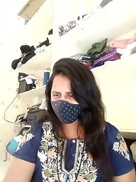 Snapshot of Indiantina chatting on November 28, 2025, 9:12 am Indiantina online show from November 28, 2025, 9:12 am