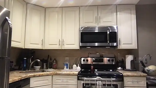 BigGuyMuscle online show from September 21, 2025, 12:40 pm