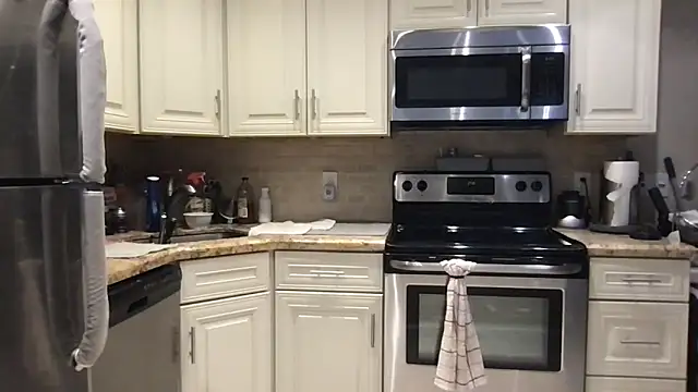 BigGuyMuscle online show from February 14, 2026, 6:48 pm