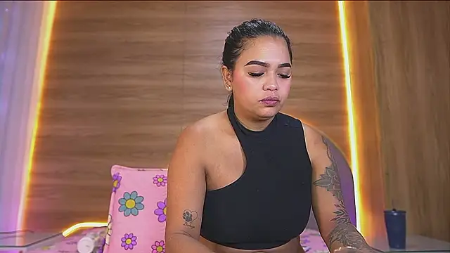 alexaa walker online show from March 3, 2026, 12:00 pm