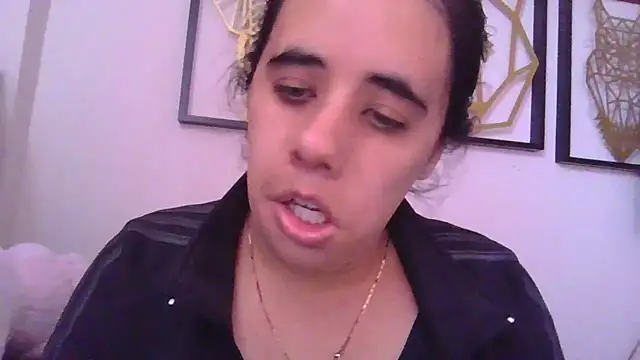 Snapshot of annarose19 chatting on February 14, 2025, 7:44 pm annarose19 online show from February 14, 2025, 7:44 pm