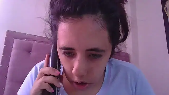 Snapshot of annarose19 chatting on September 11, 2025, 5:02 pm annarose19 online show from September 11, 2025, 5:02 pm