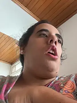 annarose19 online show from May 5, 2026, 7:00 pm