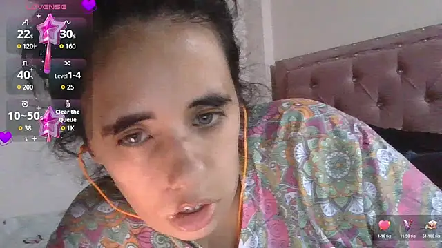 annarose19 online show from June 10, 2026, 11:03 pm