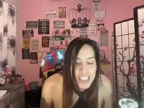 latinacubana online show from December 22, 2024, 9:00 am