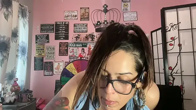 latinacubana online show from February 5, 2025, 8:46 pm