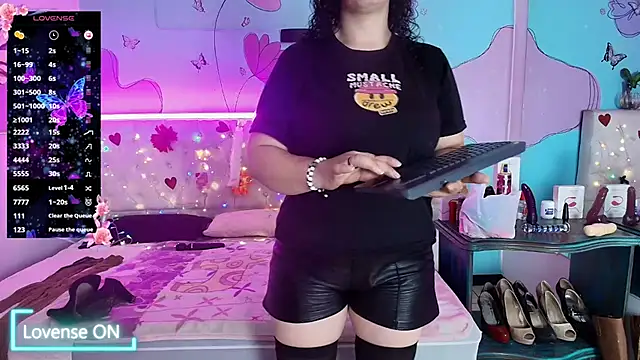 Snapshot of Zaly_mature chatting on June 24, 2026, 10:20 pm Zaly mature online show from June 24, 2026, 10:20 pm