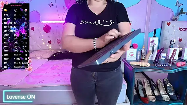 Snapshot of Zaly_mature chatting on July 27, 2026, 10:50 pm Zaly mature online show from July 27, 2026, 10:50 pm