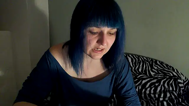 Snapshot of beauty-of-pain chatting on July 16, 2026, 9:21 pm beauty-of-pain online show from July 16, 2026, 9:21 pm