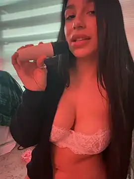 LoveLillyy online show from February 13, 2025, 1:08 am