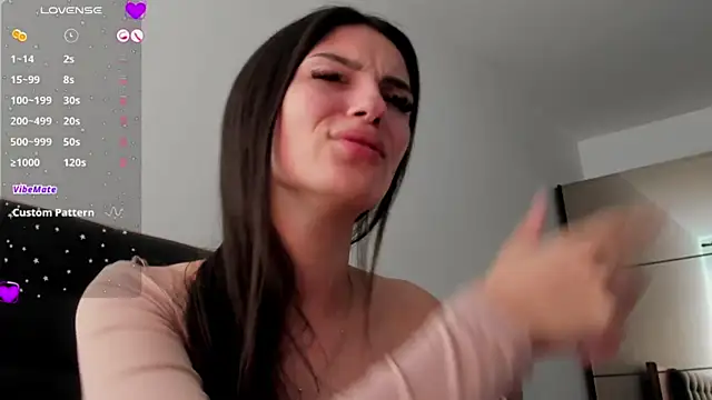 juicekatee online show from March 7, 2025, 7:30 am