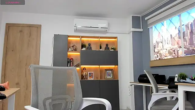 Snapshot of Franshesca_HotxxX chatting on January 29, 2025, 8:25 pm Franshesca HotxxX online show from January 29, 2025, 8:25 pm