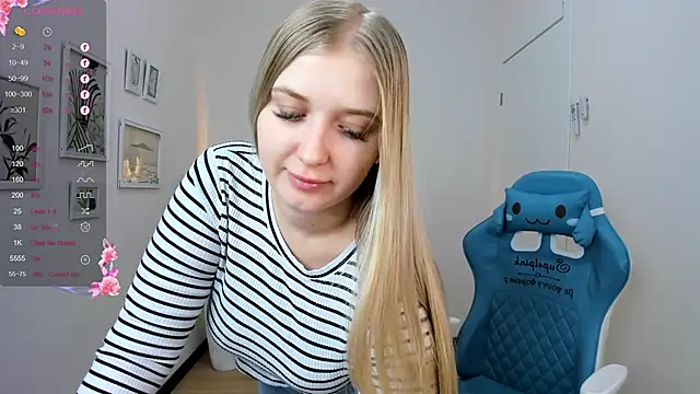 Snapshot of Adr1ana_ chatting on December 15, 2024, 2:30 am Adr1ana online show from December 15, 2024, 2:30 am