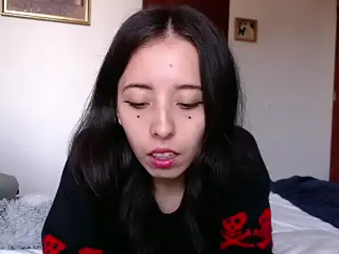 Snapshot of babyluna_8_8 chatting on December 10, 2024, 9:22 pm babyluna 8 8 online show from December 10, 2024, 9:22 pm