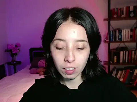 Snapshot of babyluna_8_8 chatting on February 17, 2026, 4:53 am babyluna 8 8 online show from February 17, 2026, 4:53 am