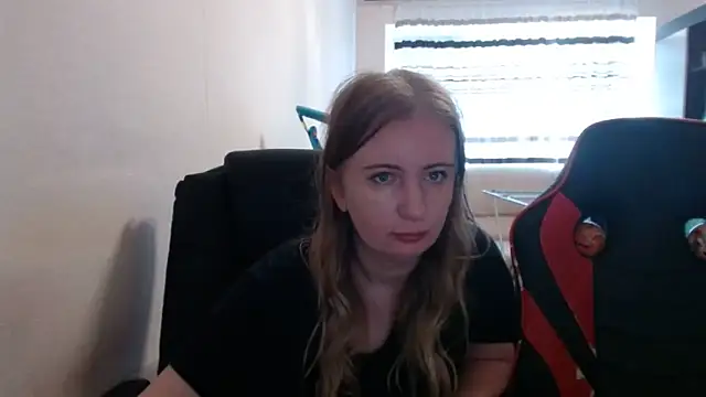 PeterAndJen online show from September 23, 2025, 9:01 am