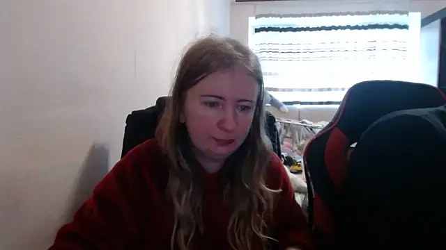 PeterAndJen online show from November 14, 2025, 10:47 am