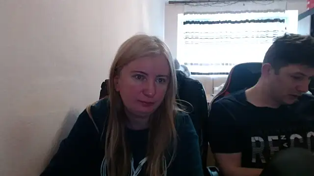 PeterAndJen online show from May 1, 2026, 5:12 am