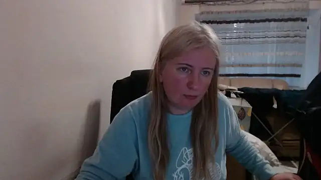 PeterAndJen online show from May 1, 2026, 5:17 pm