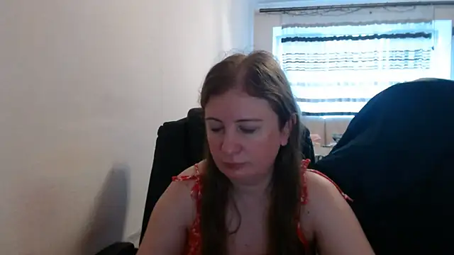 PeterAndJen online show from July 11, 2026, 4:59 am