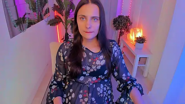 Snapshot of Orfeya chatting on December 17, 2024, 4:21 pm Orfeya online show from December 17, 2024, 4:21 pm