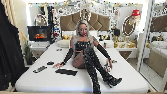 Snapshot of hotgirlsmoking_69xxx chatting on December 15, 2024, 2:27 pm hotgirlsmoking 69xxx online show from December 15, 2024, 2:27 pm